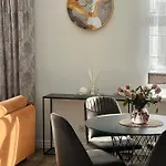Danes23 - Self Check-in, Free Parking, Park And River View, Oldtown * Klaipėda