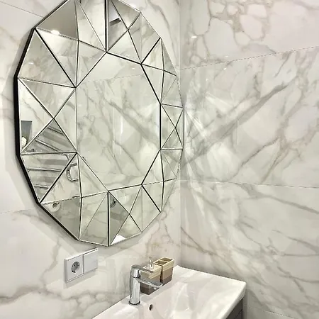 Apartman Danes23 - Self Check-in, Free Parking, Park And River View, Oldtown *