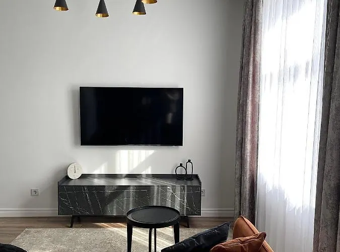 Danes23 - Self Check-in, Free Parking, Park And River View, Oldtown