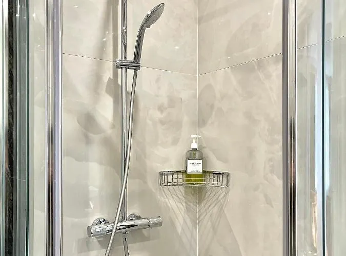 Apartman Danes23 - Self Check-in, Free Parking, Park And River View, Oldtown Klaipėda