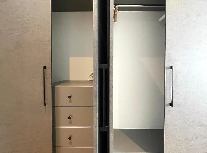 Apartman Danes23 - Self Check-in, Free Parking, Park And River View, Oldtown Klaipėda