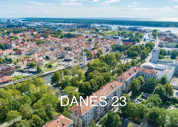 Danes23 - Self Check-in, Free Parking, Park And River View, Oldtown Apartment Klaipeda